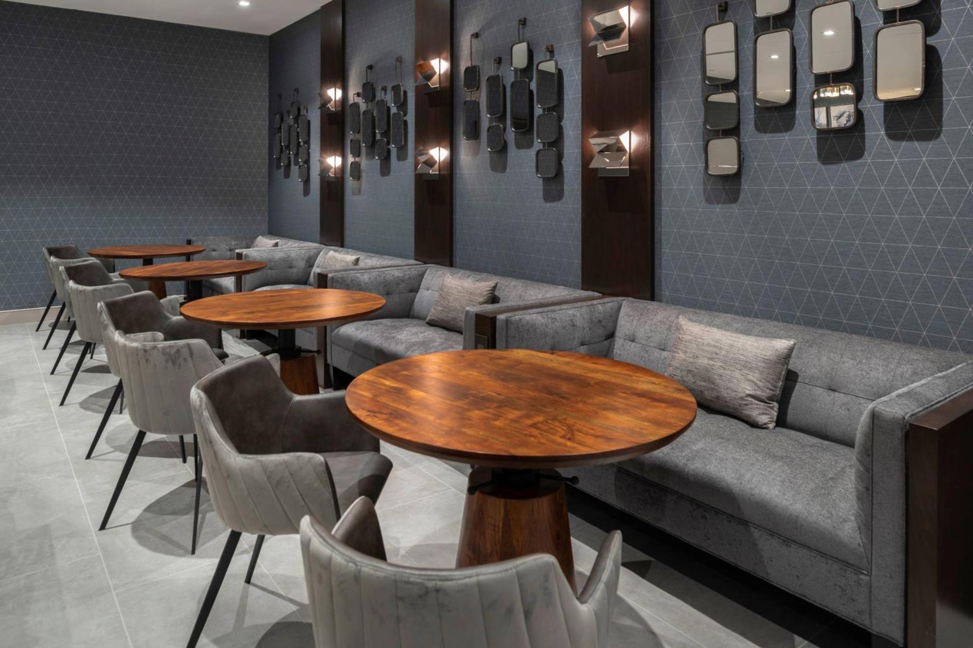 Residence Inn By Marriott Boston Нетік Екстер'єр фото