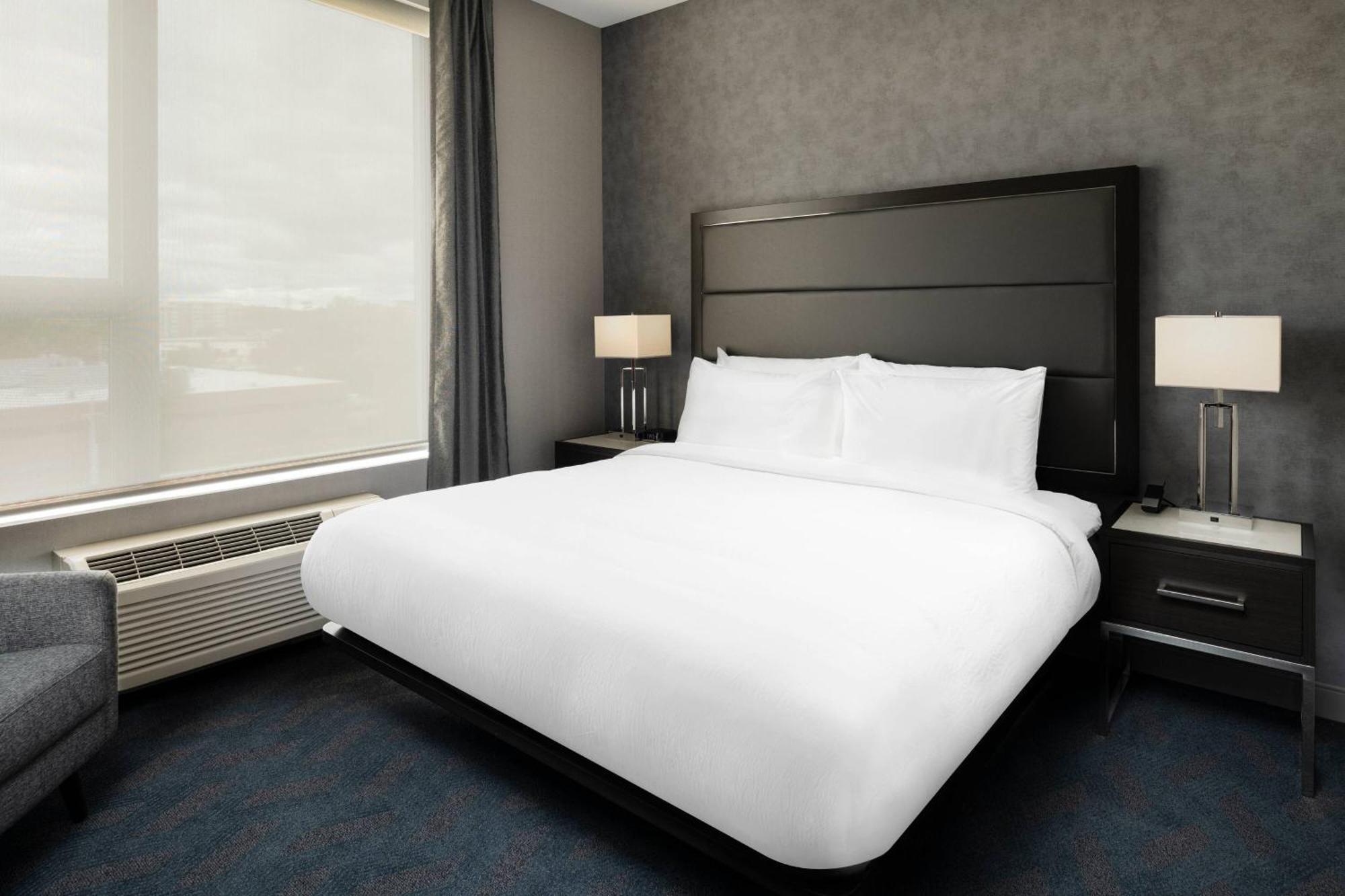 Residence Inn By Marriott Boston Нетік Екстер'єр фото