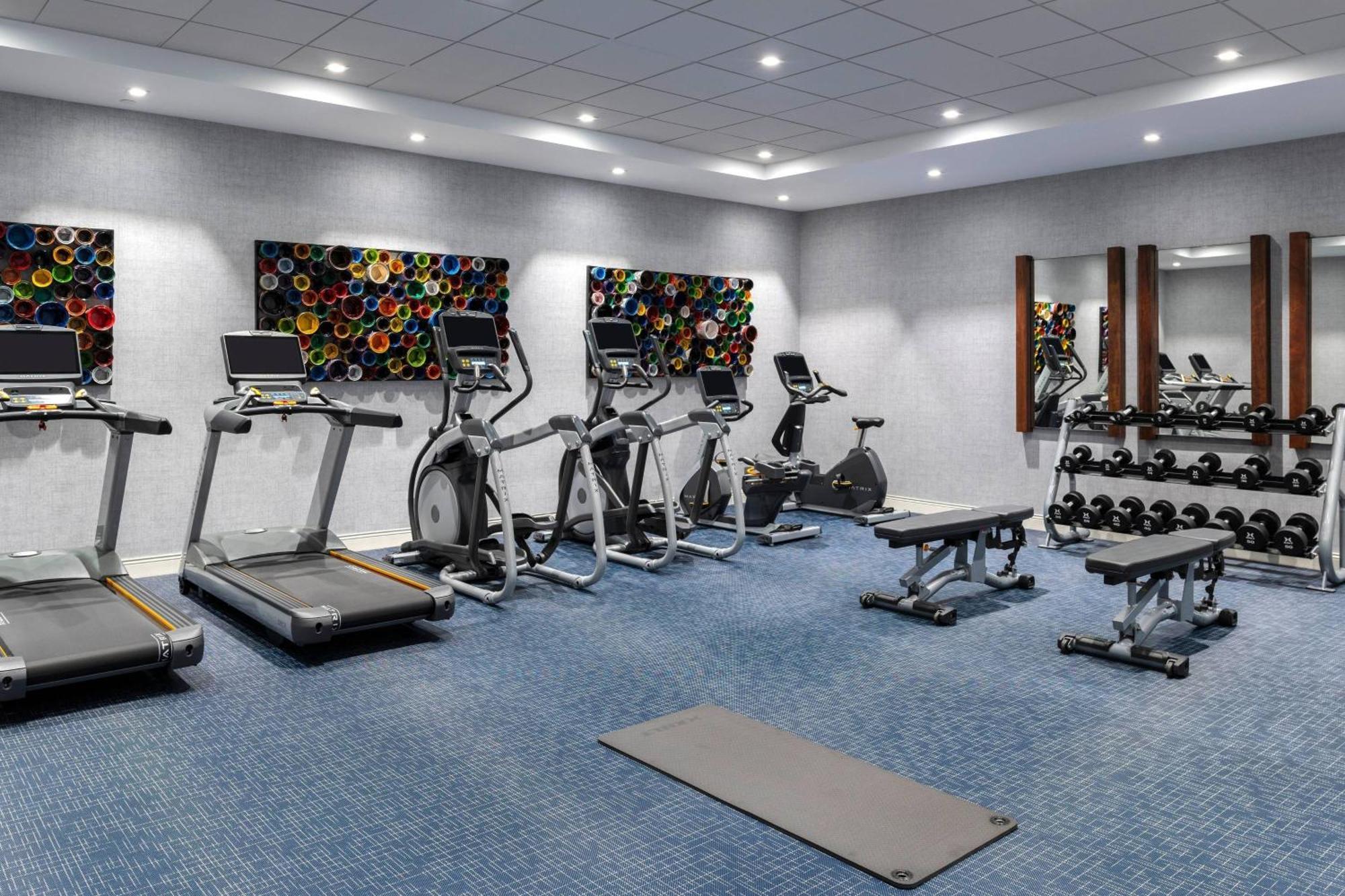 Residence Inn By Marriott Boston Нетік Екстер'єр фото