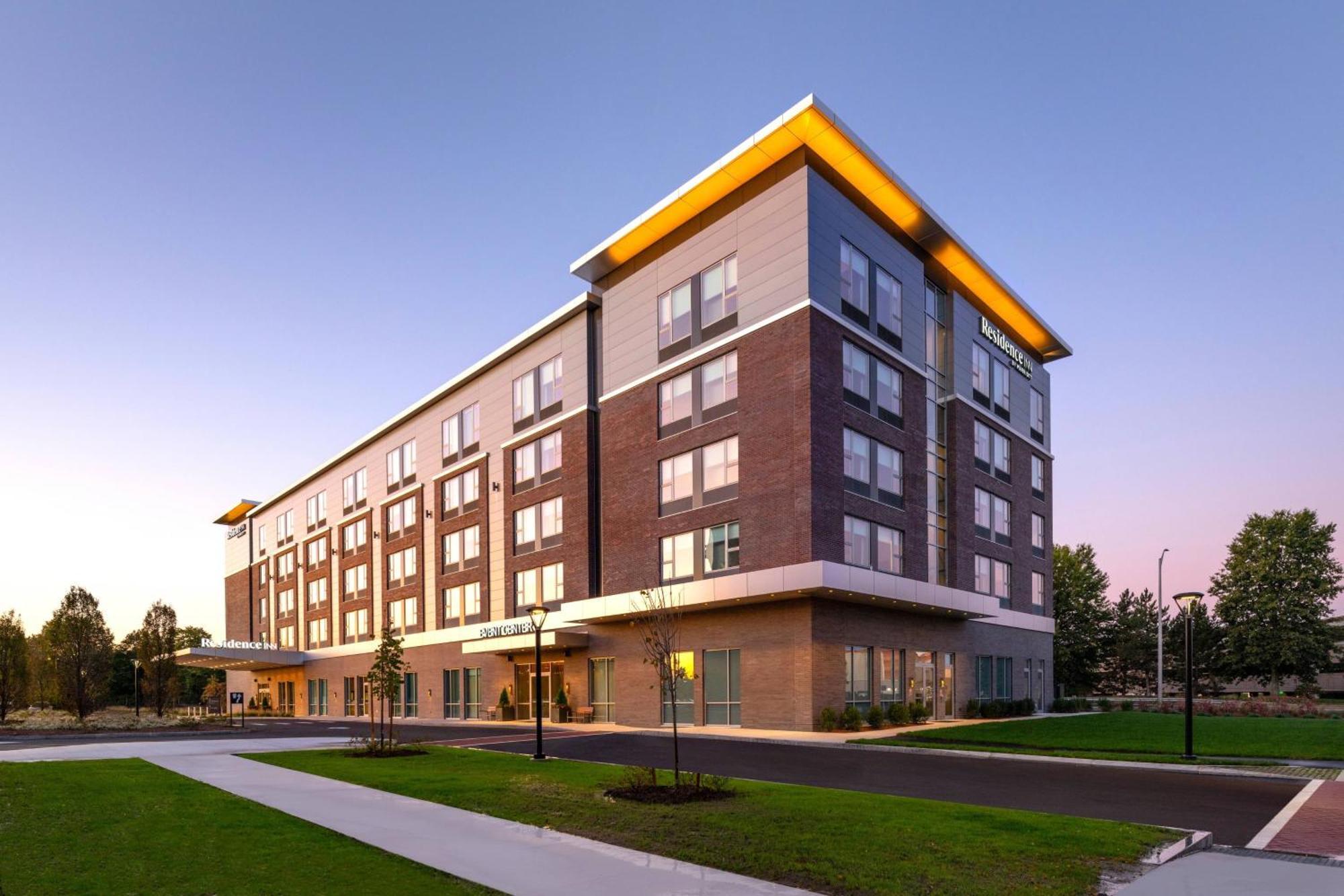 Residence Inn By Marriott Boston Нетік Екстер'єр фото